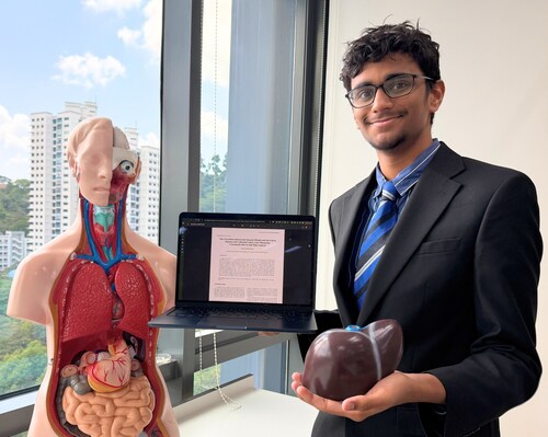 Saket Subramaniam, Grade 11 student and Academic Ambassador (2025–2026) at North London Collegiate School (Singapore), pictured in the Biology laboratory. His research on surgical margins in colorectal cancer liver metastasis has been published in the American Journal of Student Research.
